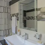 公寓 Nanaj Sarandë