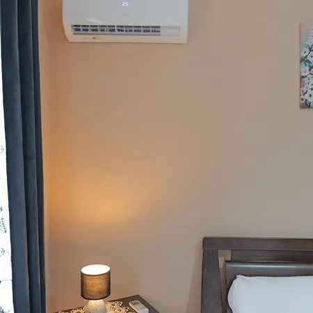 Nanaj * Sarandë