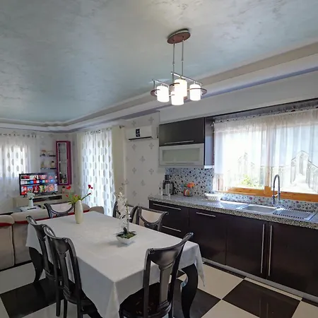 Nanaj Apartment