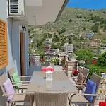 Nanaj